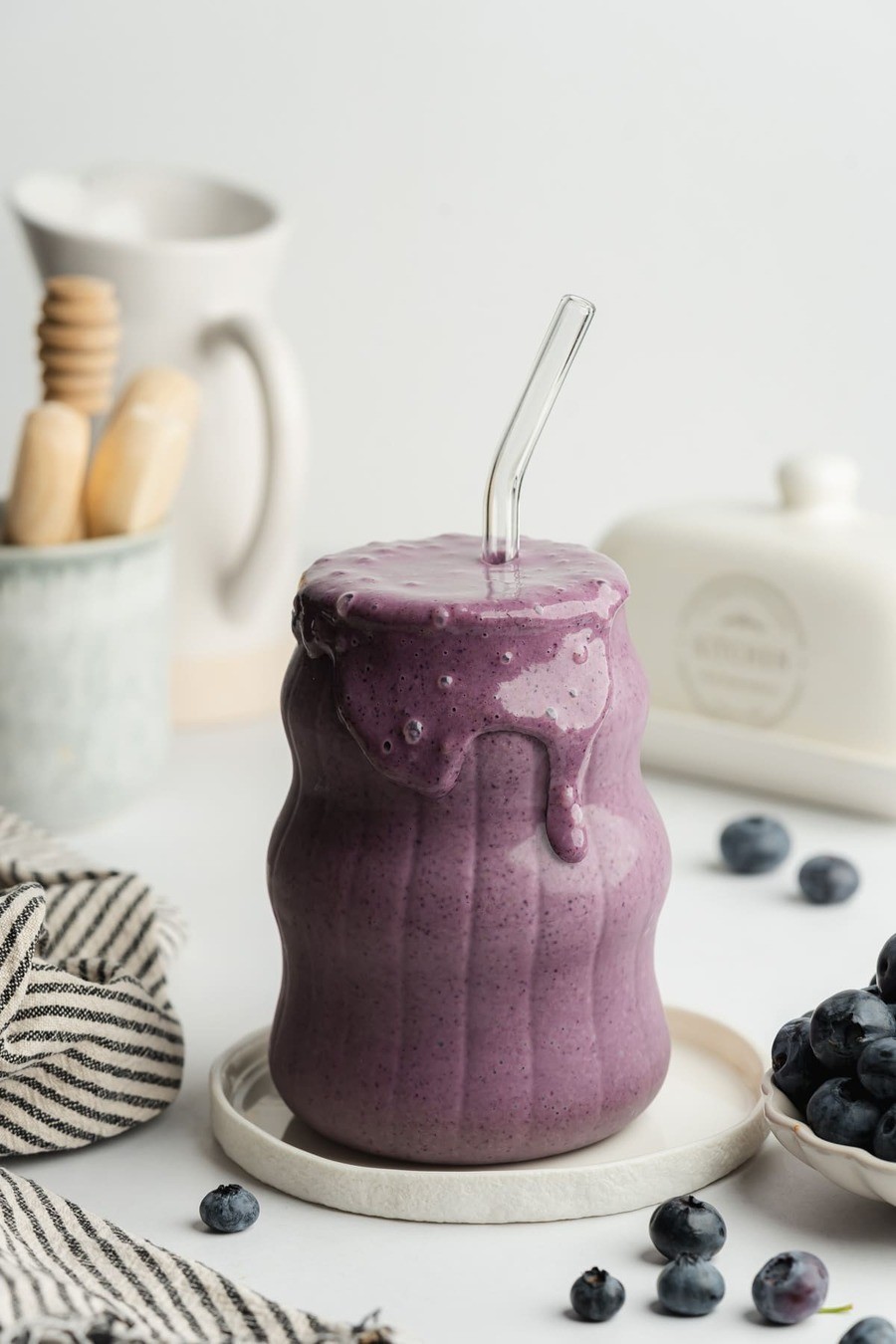 Smoothie aux myrtilles et protéine de chanvre