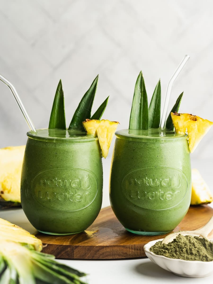 Tropischer Grüner Ananas-Smoothie