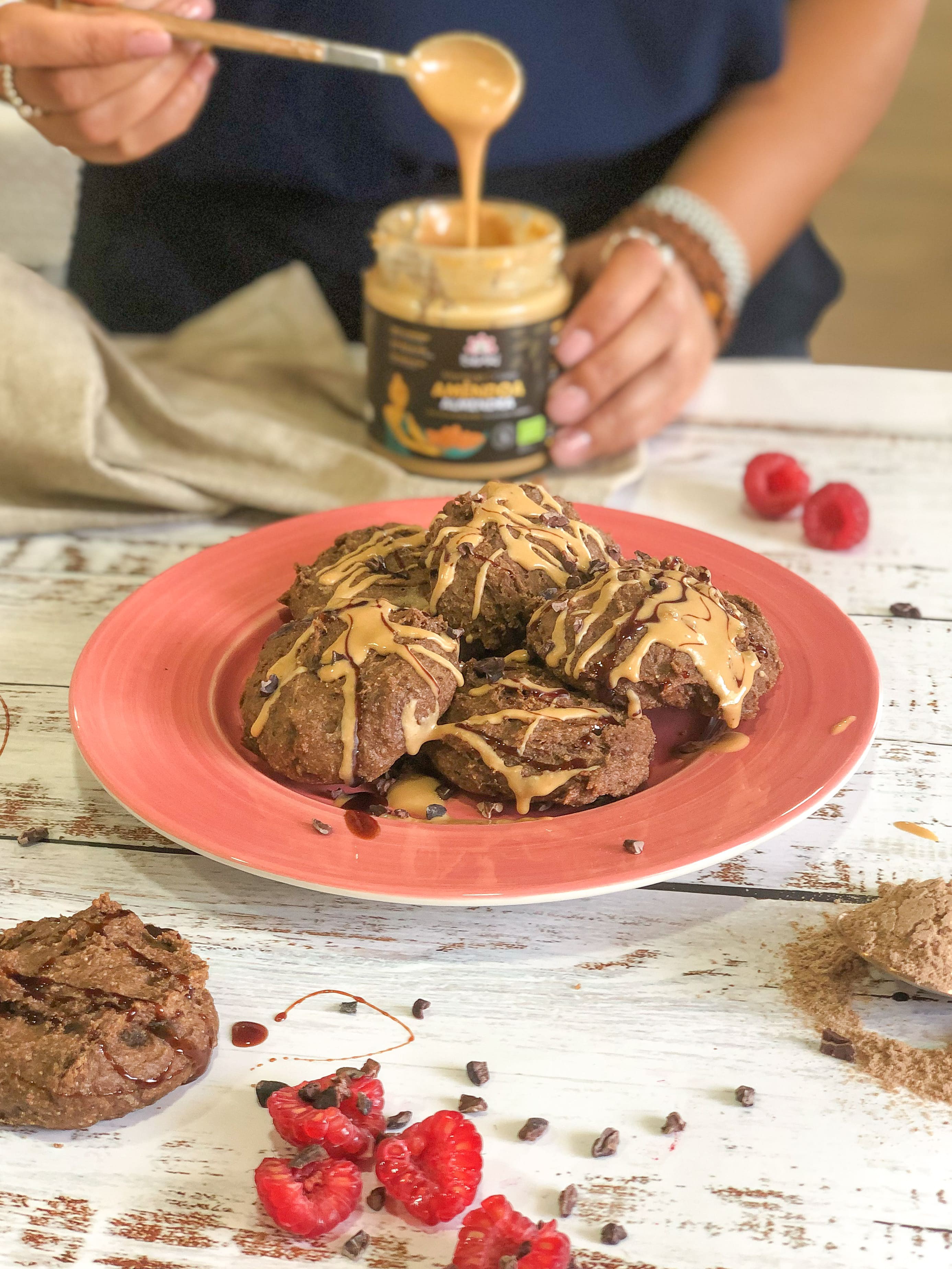 Pequeno Buda de Cacau e Alfarroba 4